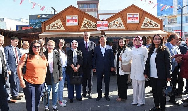 Esenyurt’ta “3. Kardeş kültürler festivali” yoğun ilgi gördü