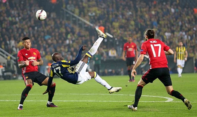 Fenerbahçe, 8 yıl sonra Manchester United’ı konuk edecek