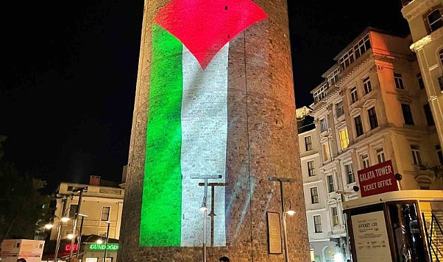 Galata Kulesi’ne Filistin bayrağı yansıtıldı