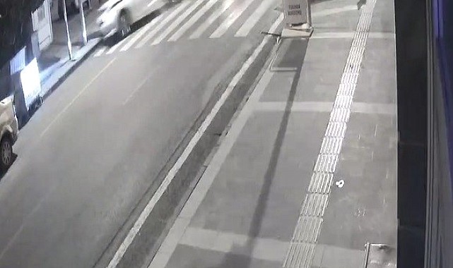 Kars'ta 1 kişin öldüğü 4 kişinin yaralandığı kaza güvenlik kamerasında