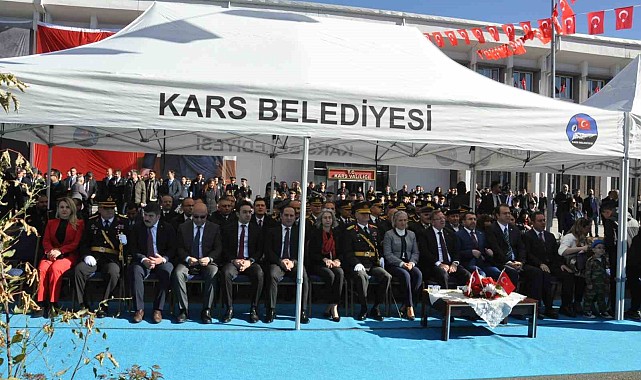 Kars'ta Cumhuriyet Bayramı coşkuyla kutlandı
