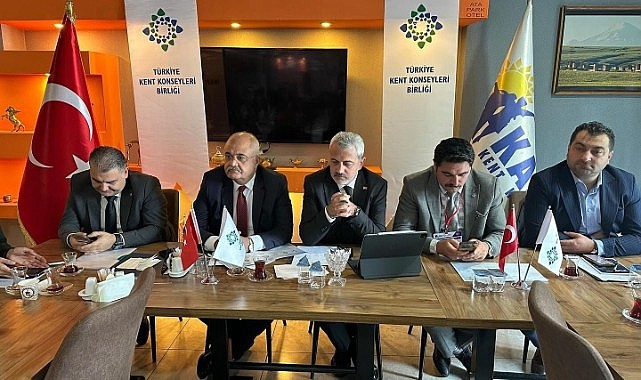 Kent Konseyleri Kars'ta bir araya geldi