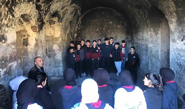 Kiremitlik Tabya'da tarih dersi