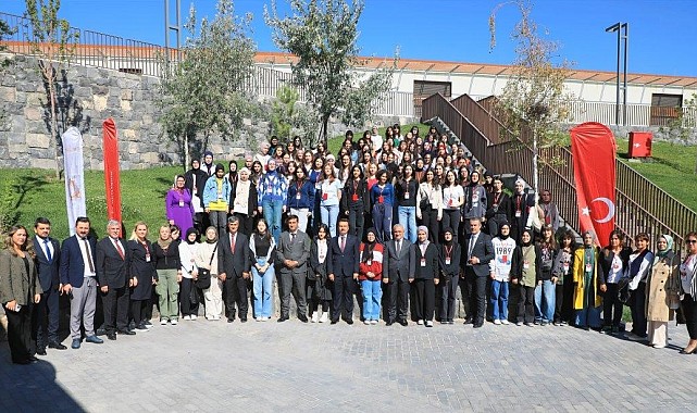 "Maziden Atiye Ahlat" öğrenci programı Cumhurbaşkanlığı Külliyesi'nde başladı