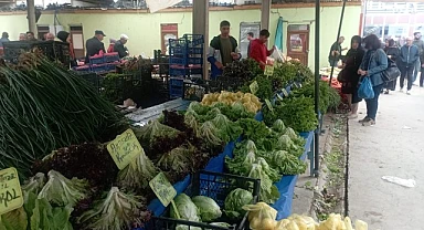 Pazarda esnaf da vatandaş da isyanda!