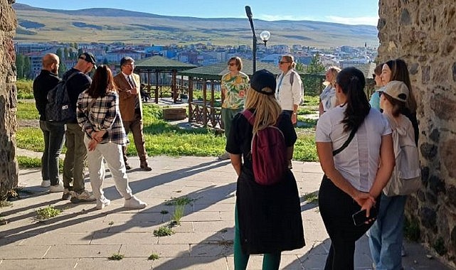 Rus turist kafilesi Ardahan'ı gezdi