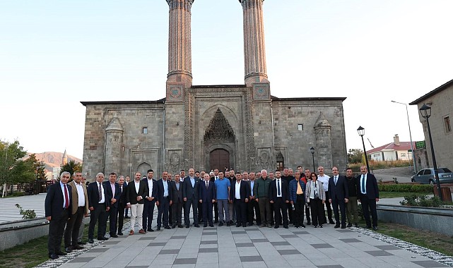 Sekmen: "Şehrimizi daha ileri taşımaya kararlıyız"
