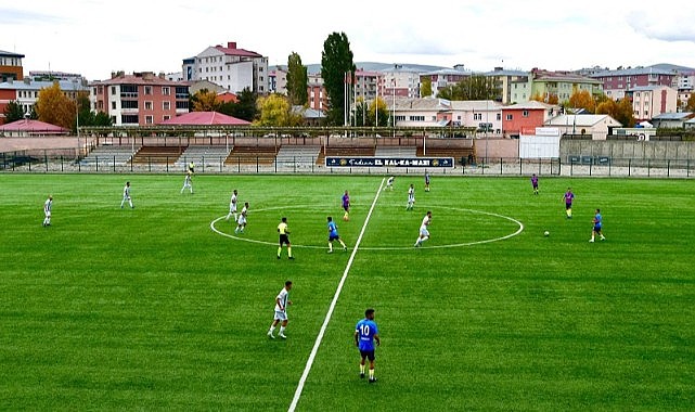 Serhat Ardahanspor haftayı 1 puanla kapattı, Başkan "3. Lig sözünü yineledi"