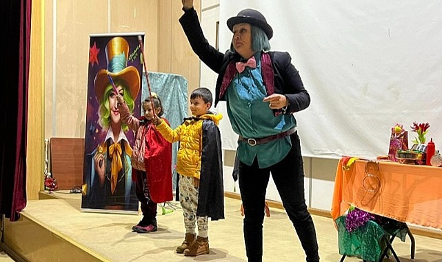 Sihirbaz Eva, Göleli çocukları büyüledi