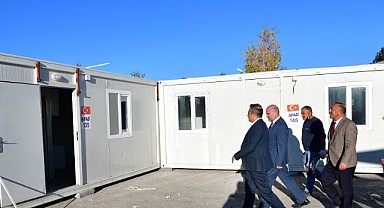 Vali Çiçek, Ardahan’da yapımı devam eden ‘göçmen merkezi’ni ziyaret etti