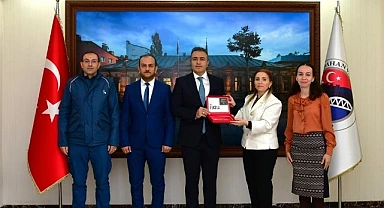 Vali Çiçek, PTT 'nin 184. Yıldönümünde PTT heyetini kabul etti