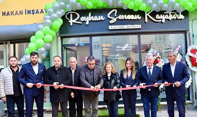 Vekil Koç, Kayatürk ailesinin iş yeri açılışına katıldı