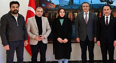 Ak Parti Merkez İlçe Teşkilatı Vali Çiçek’i ziyaret etti