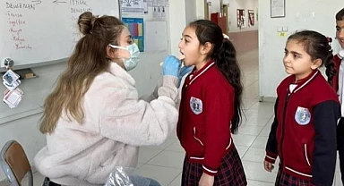 Ardahan İl Sağlık Müdürlüğü, okullarda ağız ve diş sağlığı etkinliği düzenledi
