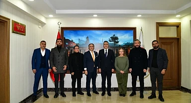 Ardahan Vakfı, Vali Çiçek’i ziyaret etti