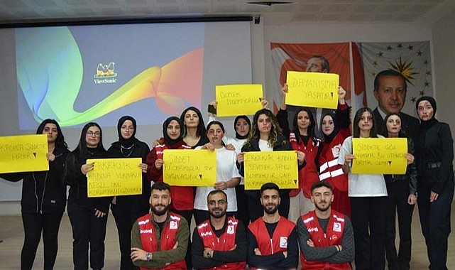 ARÜ'de kadına şiddete dikkat çekildi