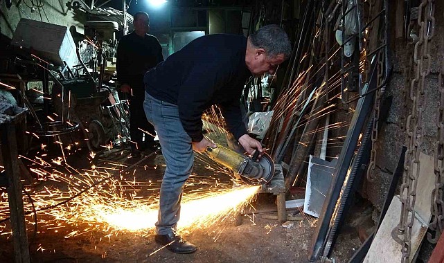 Bir nesilden diğerine aktarılamayan 'demircilik mesleği' yok oluyor
