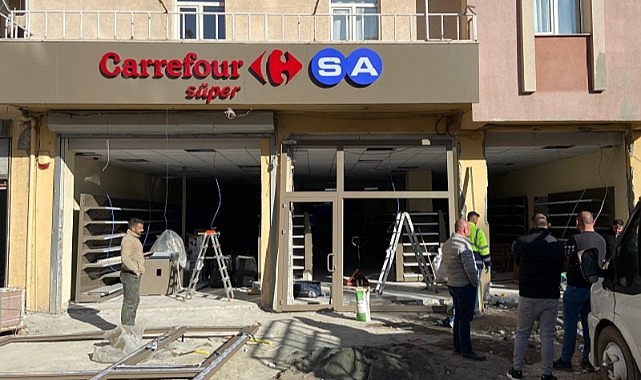 CarrefourSa süper market Ardahan şubesi açılışa hazırlanıyor