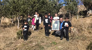 Damal'da çocuklar Ata'sını andı