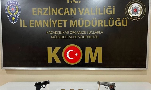 Erzincan'da 2 adet ruhsatsız tabanca ve fişekler ele geçirildi