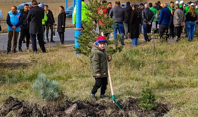 Fidanlar toprakla buluştu