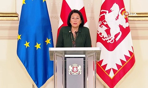 Gürcistan Cumhurbaşkanı Zurabişvili'den yeniden seçim çağrısı