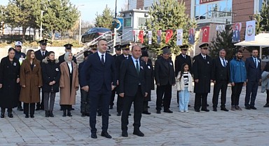 Hanak büyük önder Atatürk'ü andı
