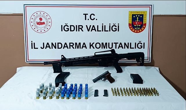 Iğdır'da kaçak silah ticareti operasyonu: 2 şüpheli yakalandı