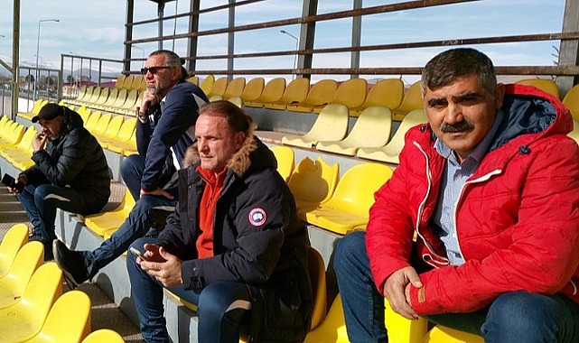İlker hoca ve ekibi Sulakyurt’un hazırlık maçını tribünden izledi