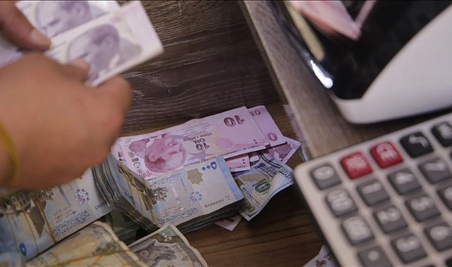 İşte son ekonomik veriler ışığında memur ve emekliye zam tahminleri
