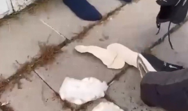 Kars'ta İranlı kuryeyi ayağındaki büyük ayakkabılar ele verdi