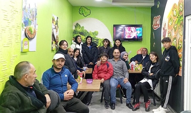 Kura Spor Kadın Futbol Takımı'ndan yeni sezon öncesi moral toplantısı