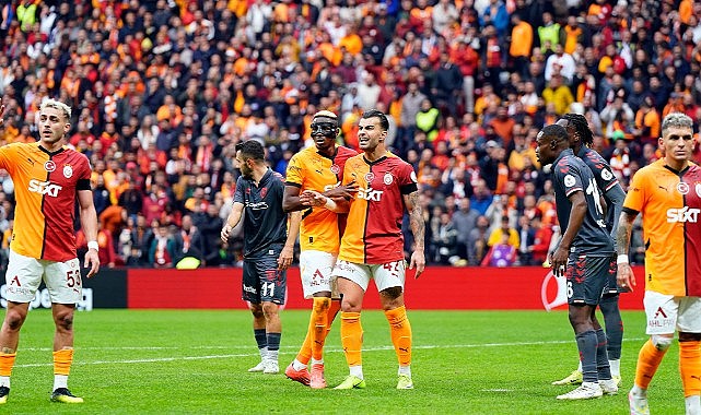 Milli araya lider girdi!