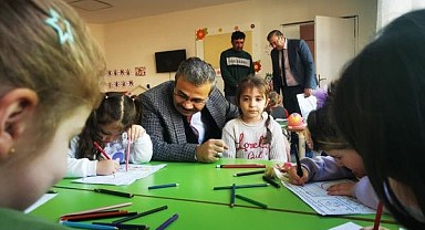 Müdür Uzantı, Kızılay Anaokulunda eğitim çalışmalarını inceledi