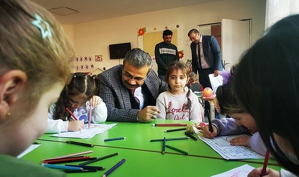 Müdür Uzantı, Kızılay Anaokulunda eğitim çalışmalarını inceledi