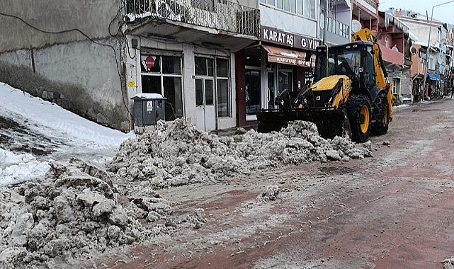 Posof'ta karla mücadele mesaisi başladı