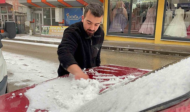 Sarıkamış yağan karla beyaza büründü