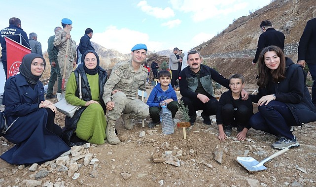 Şehit öğretmenler anısına hatıra ormanı oluşturuldu