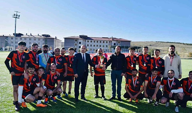 Şehit Piyade Çavuş Tuğ adına futbol turnuvası