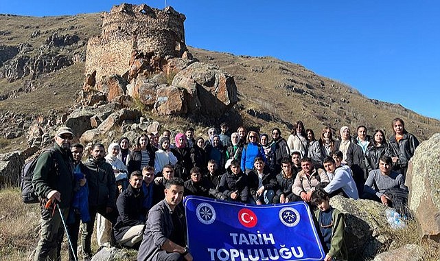 Tarih Öğrencileri Çıldır’da geçmişin izlerini sürdü