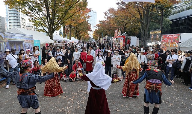 Tokyo'da Türkiye Festivali yapıldı, Japonlar halay çekti