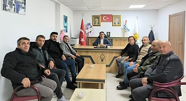 Ülkü Ocakları'ndan AK Parti Merkez İlçe Başkanlığı'na hayırlı olsun ziyareti