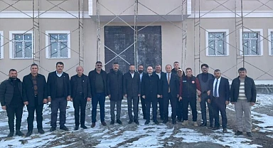 Vekil Koç, Hanak’ta muhtarlar toplantısına katıldı