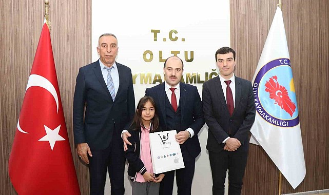 Afiş yarışmasında Oltu'yu gururlandırdı