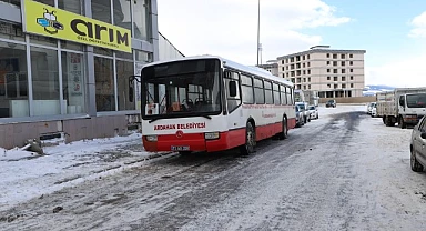 Ardahan Belediyesi'nden ücretsiz halk otobüsü hizmeti