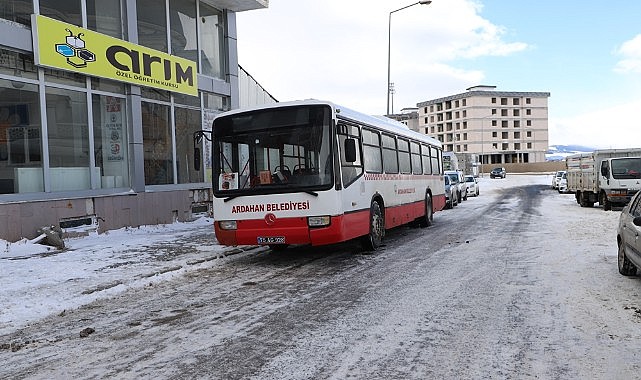 Ardahan Belediyesi'nden ücretsiz halk otobüsü hizmeti