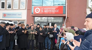 Ardahan’da umreciler uğurlandı