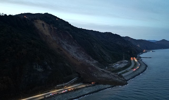 Arhavi’deki heyelanın boyutu gün ağarınca ortaya çıktı