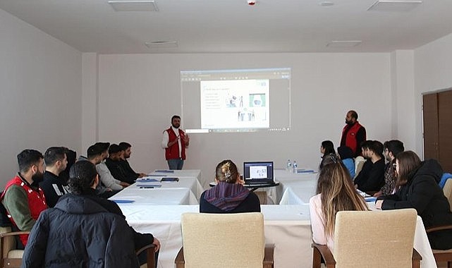 ARÜ Kalite Kulübü'nden ÜNİDES Proje Bilgilendirme Toplantısı