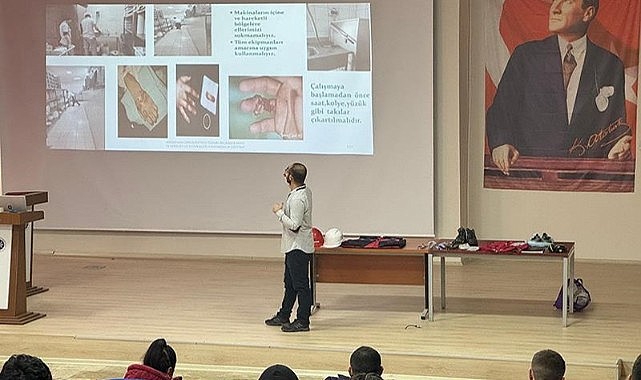 ARÜ’lü öğrencilere iş sağlığı konferansı verildi